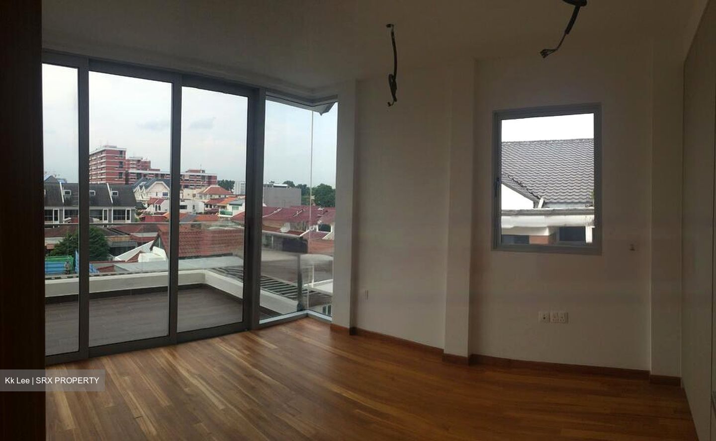Charlton Residences (D19), Terrace #481445461